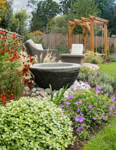 Laurel-Hill-Gardens-Hydon-Grove-Oak-Pergola-Garden-8