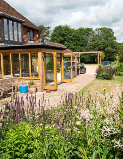 lareul-hill-gardens-surrey-hill-cottage-2