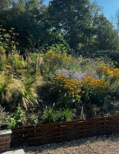 laurel-hill-gardens-bank-flower-bank-2