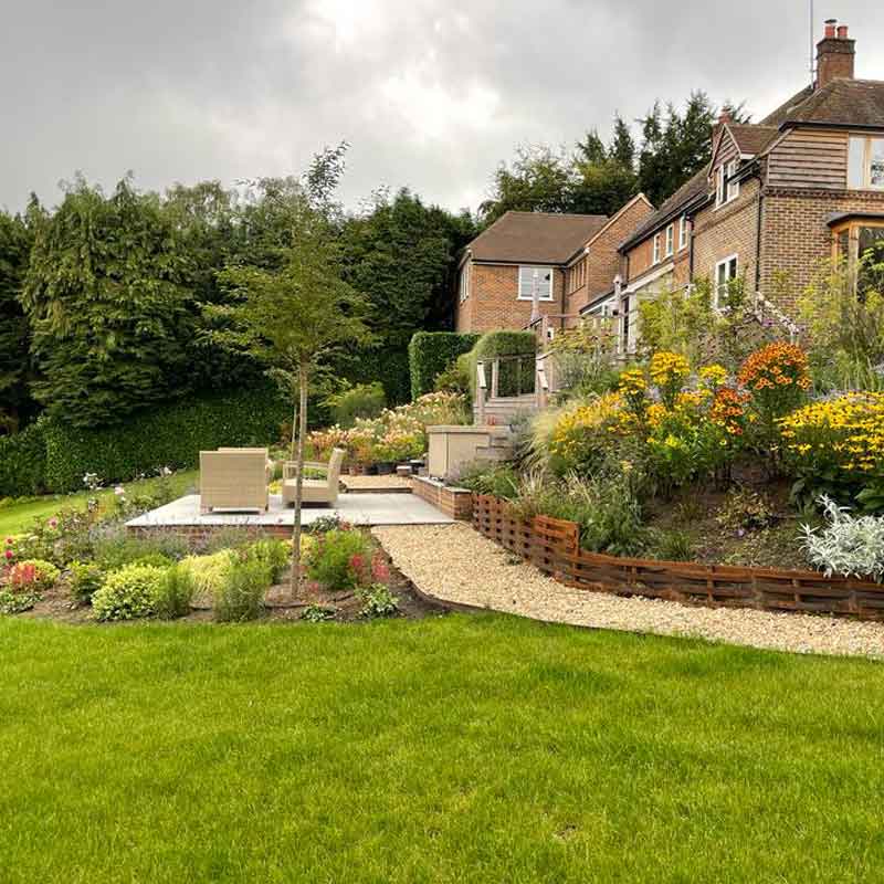 laurel-hill-gardens-bank-outdoor-garden-patio