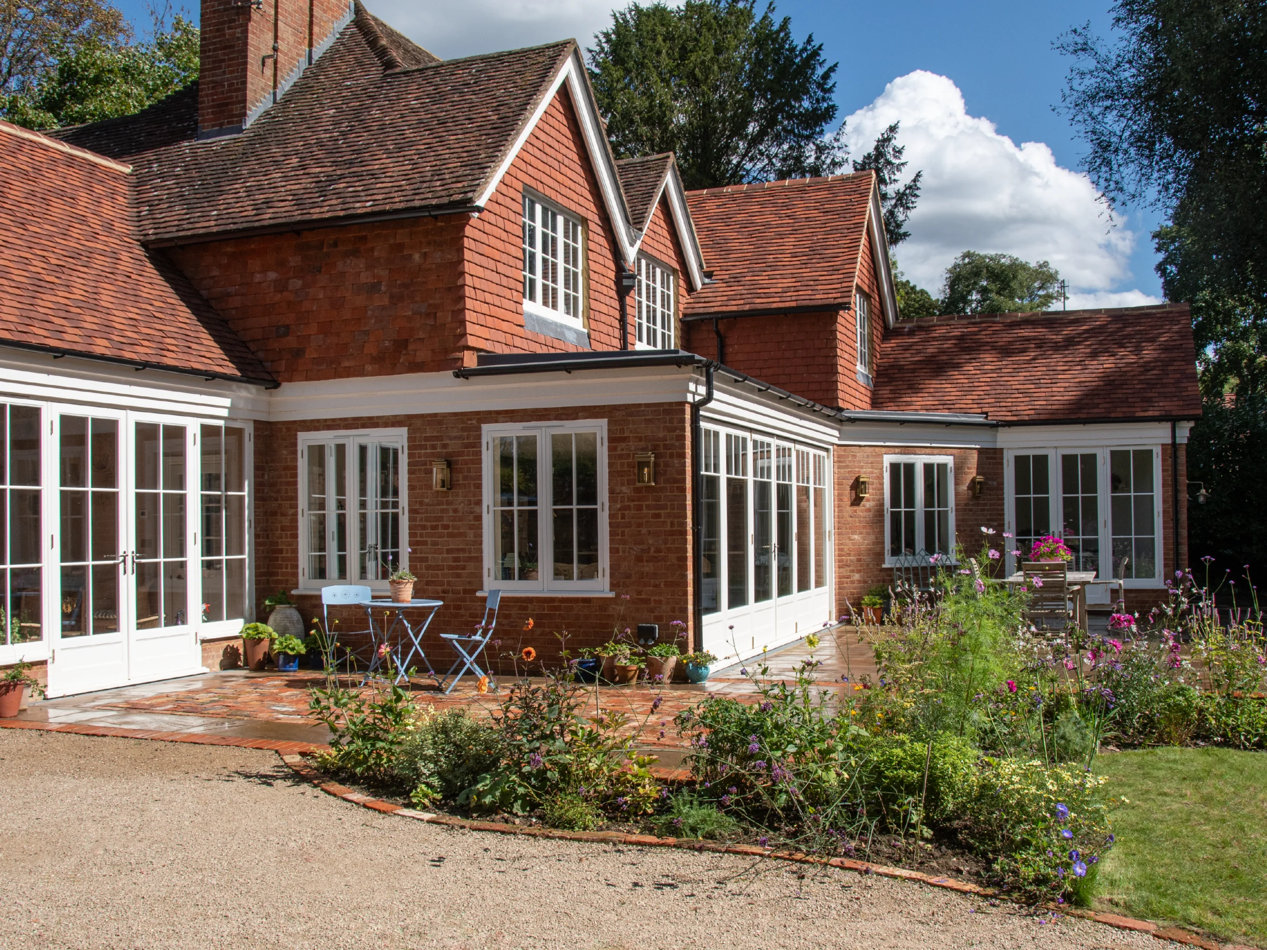 laurel-hill-gardens-red-cottage-shere-after-01